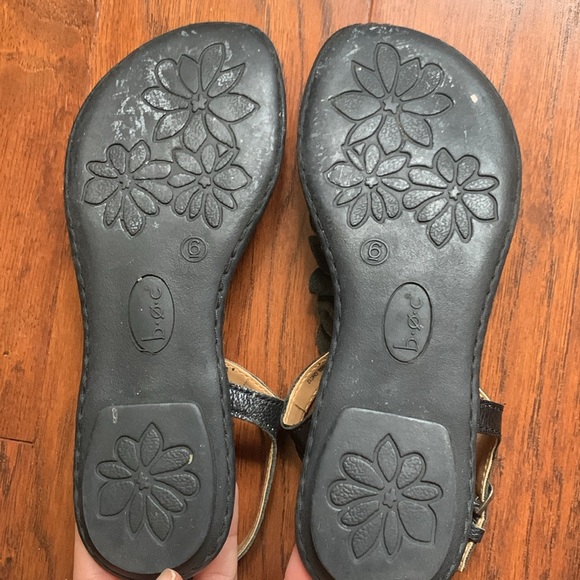 BOC Black Floral T- Strap Sandal - Size 36.5 / 6 - Picture 6 of 7